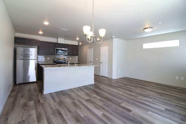 Building Photo - 9 N Jefferson Pl