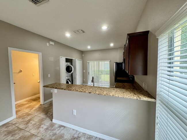 Building Photo - 20421 Needletree Dr