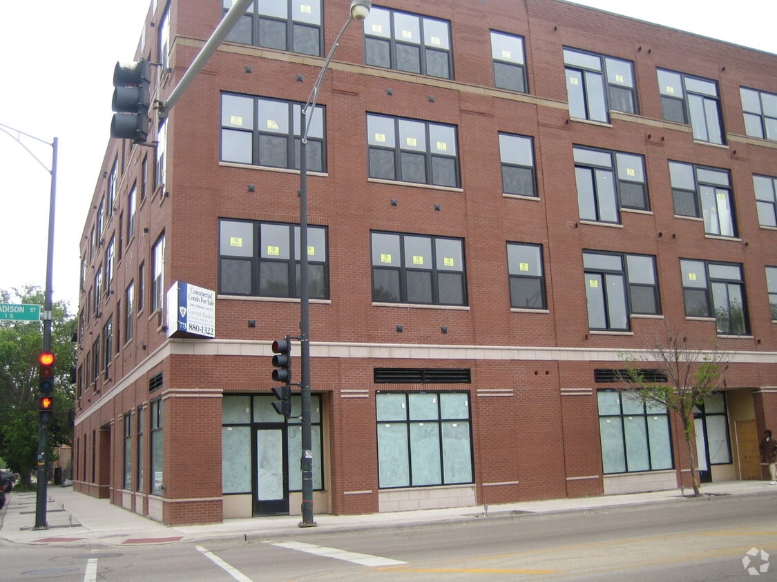 Two South Leavitt - 1 Units Available for Rent | Chicago, IL ...
