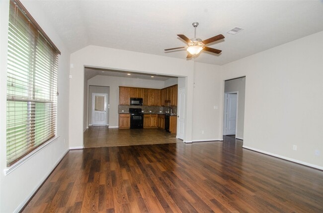 Foto del edificio - 20702 Rainmead Dr