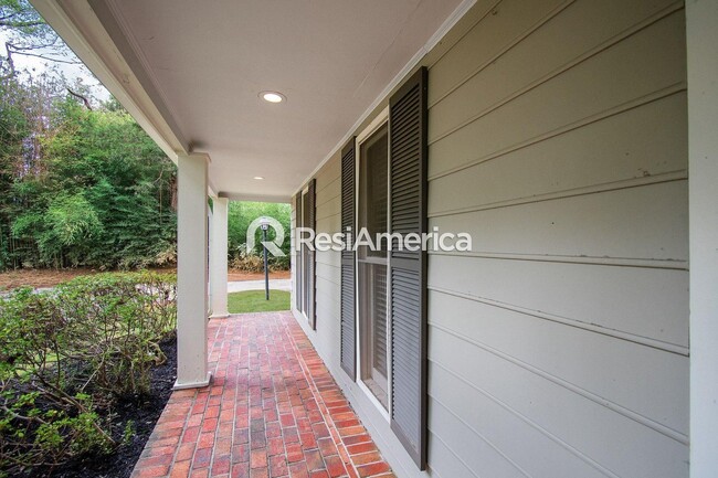 Building Photo - 3 br, 2.5 bath House - 6883 Kelmscott Drive