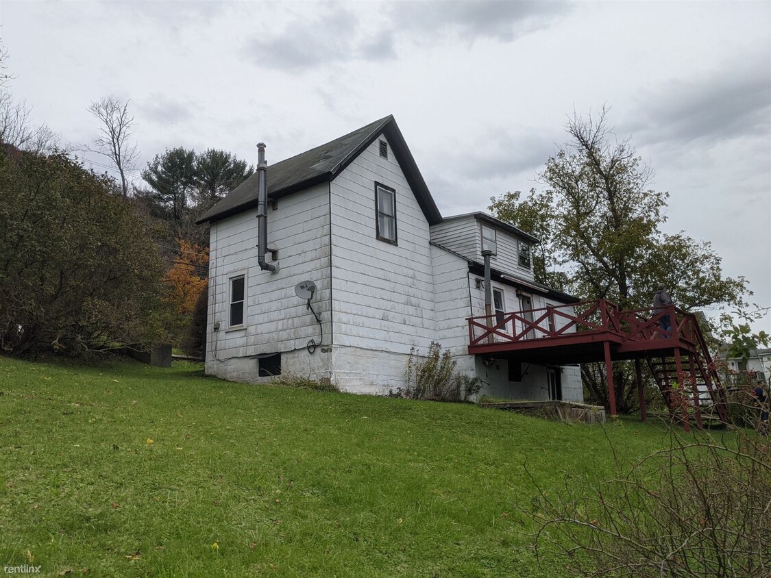 Primary Photo - 2 br, 1 bath House - 334 East 2nd Street