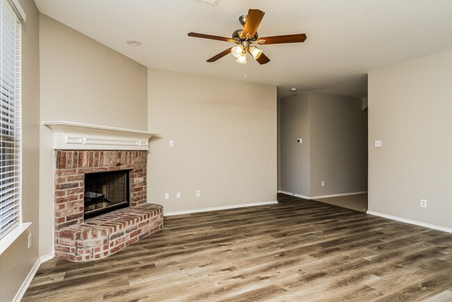 Building Photo - 415 Fisherman Trail