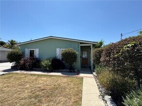 Building Photo - 22813 Menlo Ave