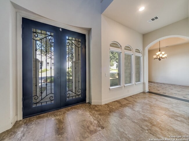 Building Photo - 16 Liser Glen