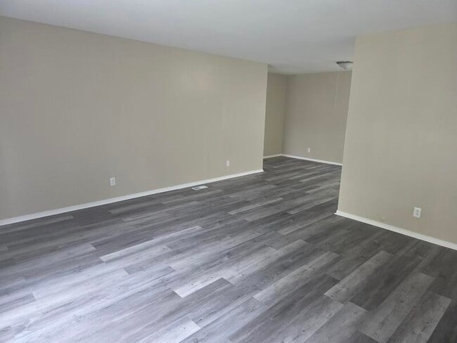 Building Photo - 7926 E 35th St