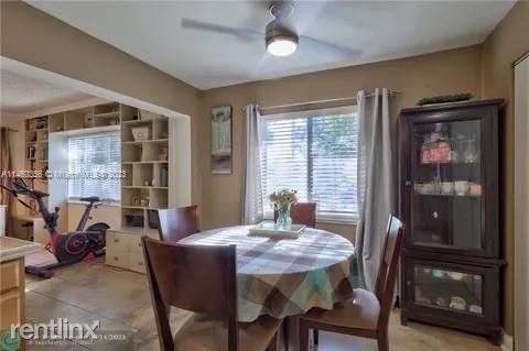 Foto del edificio - 2 br, 2 bath House - 9405 NW 83rd St