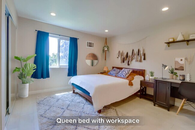 Foto del edificio - 524 Telegraph Canyon Rd