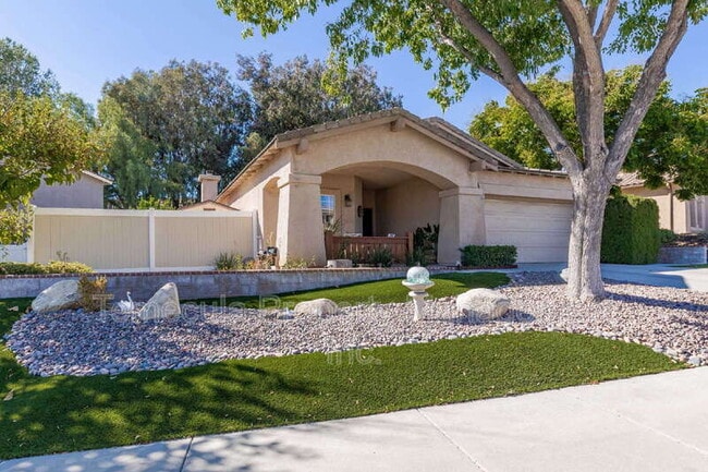 Building Photo - 32890 Charmes Ct