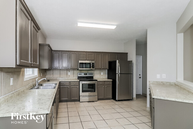 Foto del edificio - 138 Shady View Pl