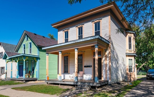 Building Photo - 360 Maria Ave