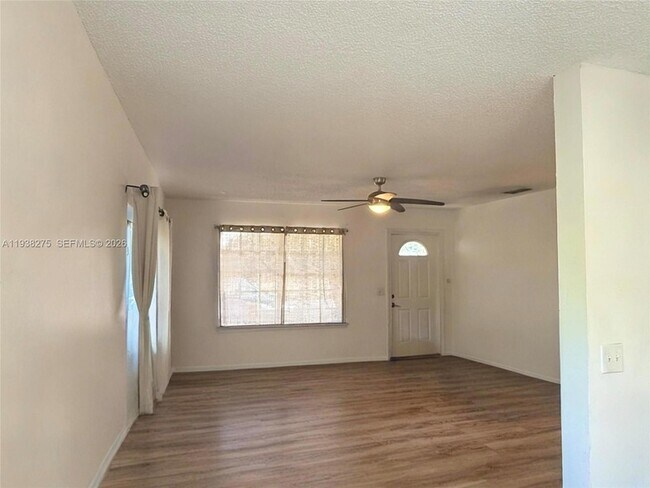 Foto del edificio - 2671 NW 87th Ln