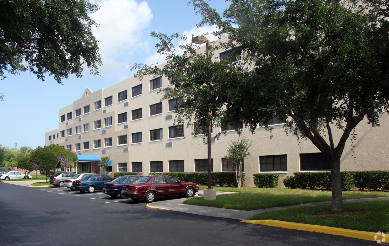 Foto del edificio - Heritage Oaks of Palm Harbor