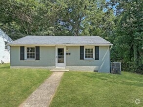 Building Photo - 1645 NE Ashley School Cir