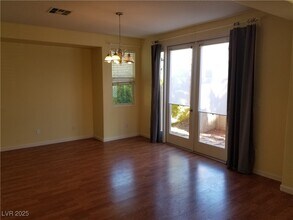Building Photo - 7196 Cressida Ct