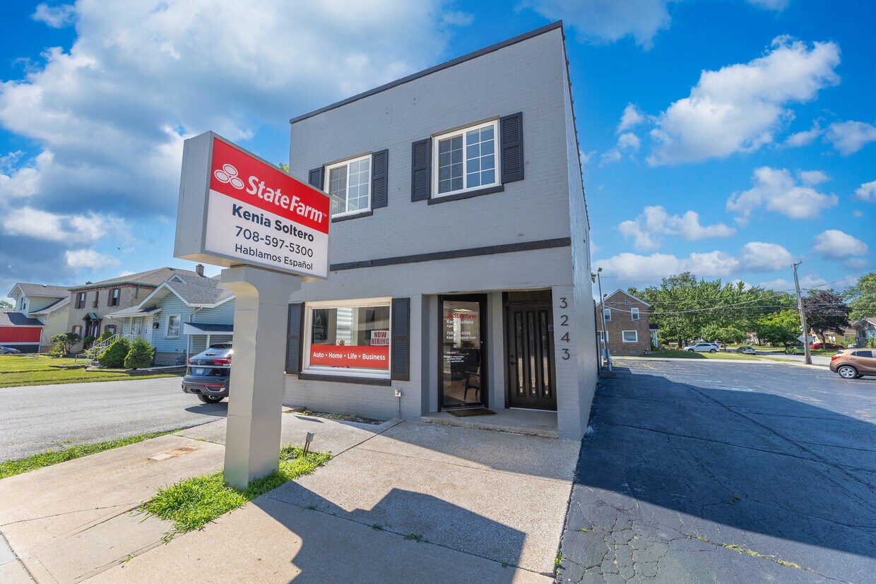 Foto principal - 3243 Ridge Rd