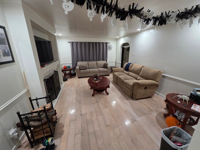 Foto del edificio - 3415 Camby Rd