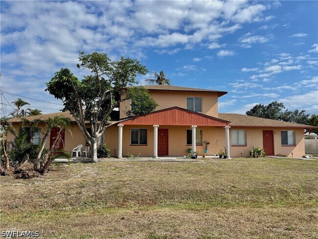 Foto del edificio - 18245 Louise Dr