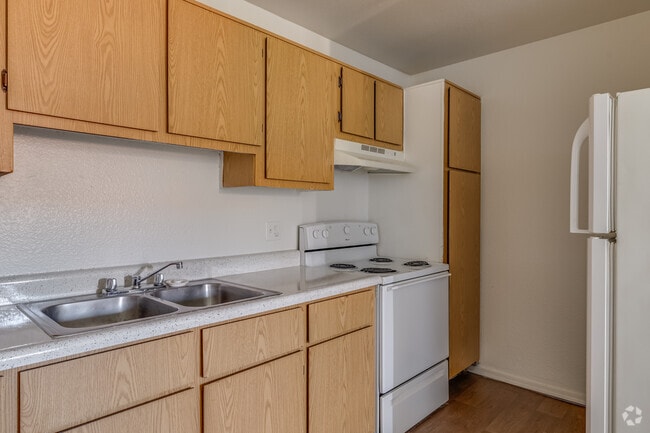 Interior Photo - Tamarak Gardens