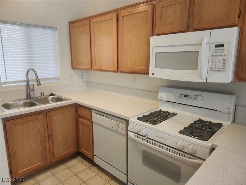 Foto principal - 2117 Echo Bay