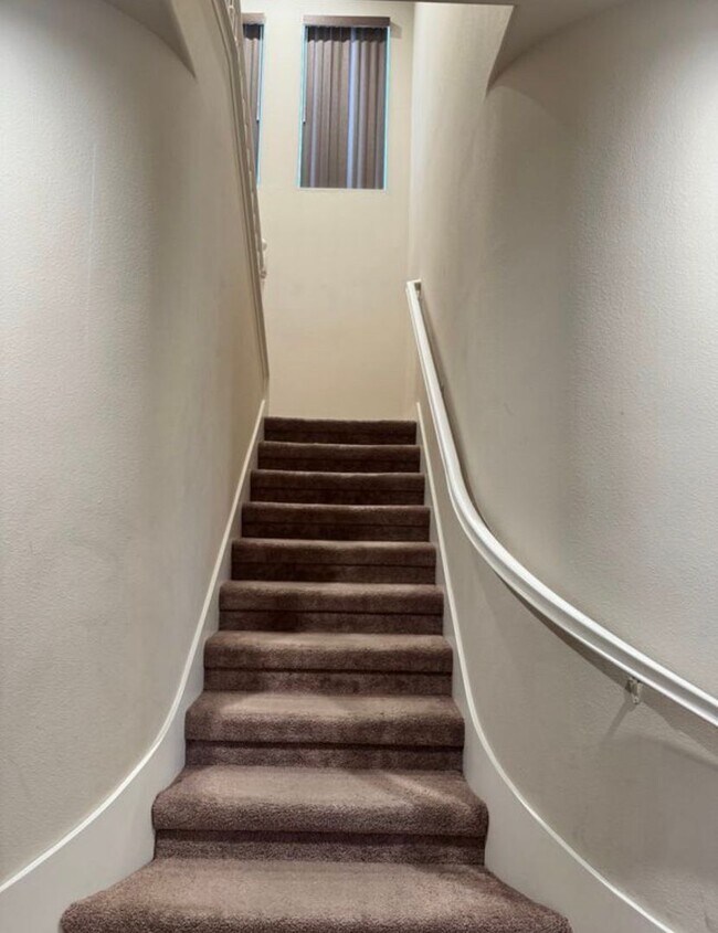 Foto del edificio - 4255 Fairmont Ave