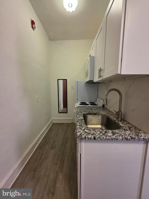 Foto del edificio - 927 Farragut St