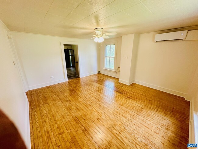 Building Photo - 209 Virginia Ave