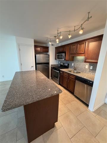 Building Photo - 3883 Turtle Creek Dr