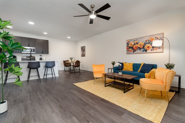 Foto del edificio - 5718 Elevated Way