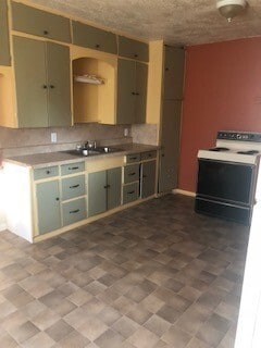 Foto del edificio - LARGE HOME QUIET STREET