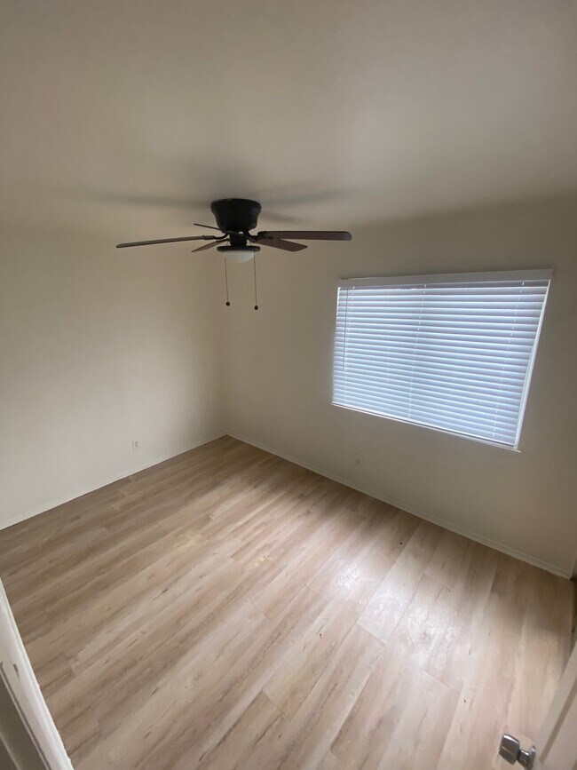 262 E Allenhurst St, Los Angeles, CA 90061 Townhome Rentals in Los