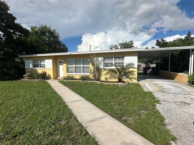 Building Photo - 8933 Narcissus Ave