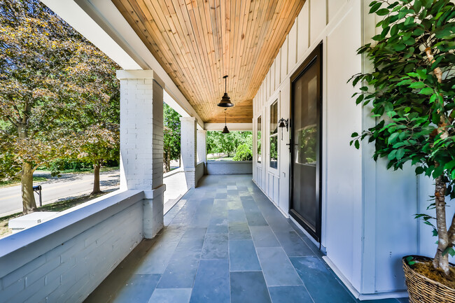 Building Photo - 531 N Happ Rd