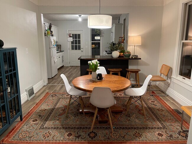 Foto del edificio - 1513 Blair Ave