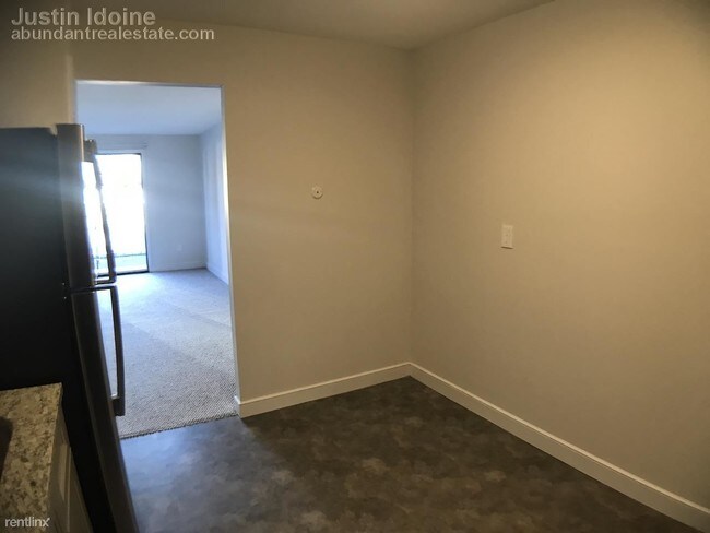 Building Photo - 1 br, 1 bath Apartment - 17 Winter St Apt 27