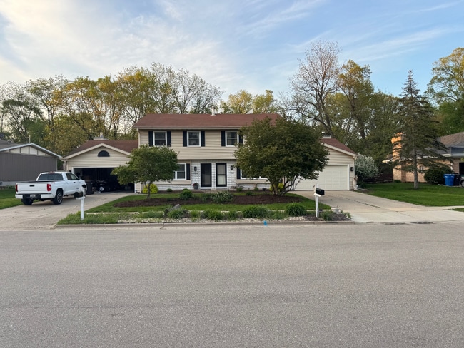 Building Photo - 7104 Park Shores Ct