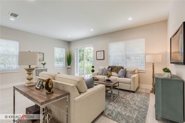 Foto del edificio - 637 SW 12th Ave