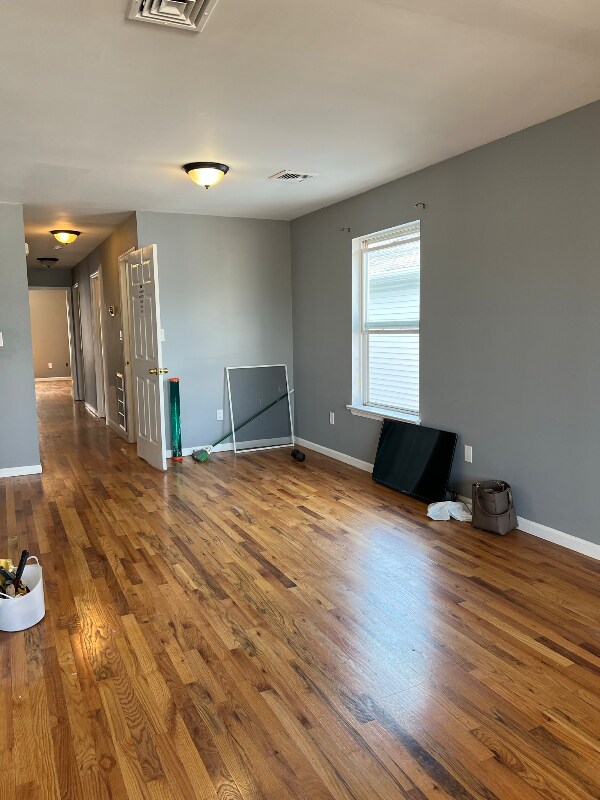 Foto del edificio - 56 Chester Ave