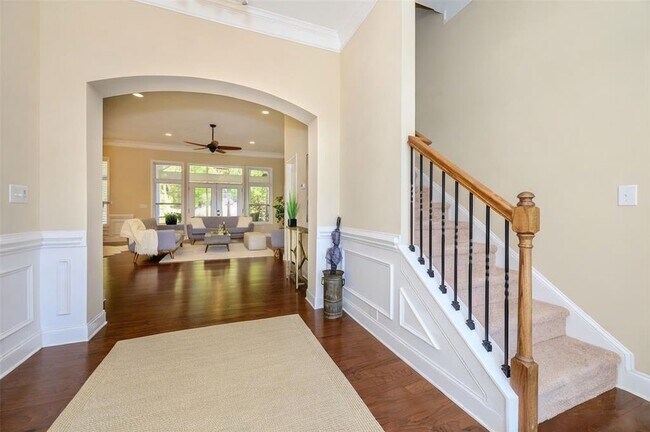 Foto del edificio - 4406 Carrington Dr