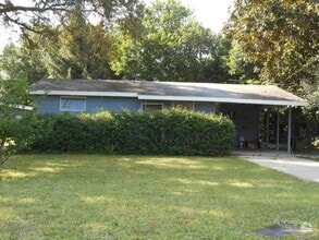Building Photo - 2029 S Fairfield Dr