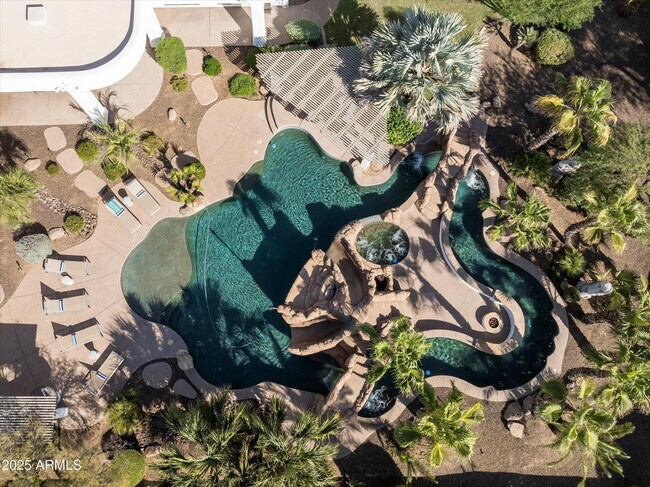 Foto del edificio - 5901 E Mountain View Rd