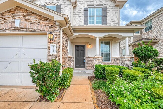 Foto del edificio - 16044 Limestone Lake Dr