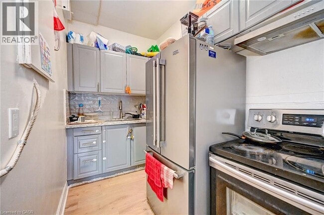 Building Photo - 13-15 AINSLIE Street