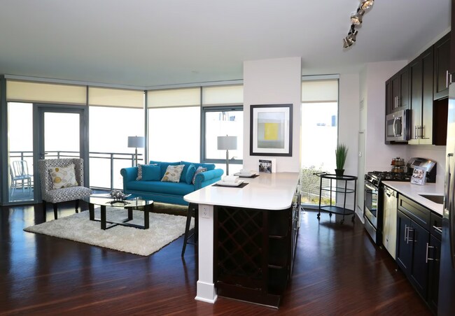 Foto del edificio - 1412 N Burling St