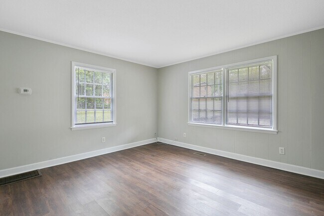 Foto del edificio - 4209 S Dowfield Dr