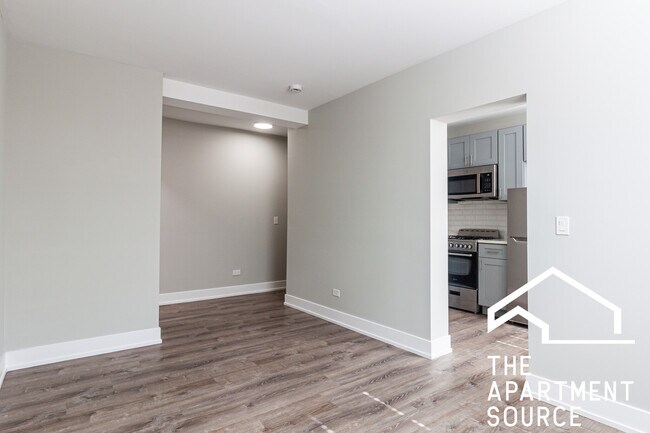 Foto del edificio - 501 W Belmont Ave