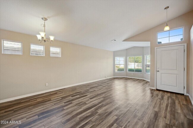 Foto del edificio - 1632 E Saratoga St