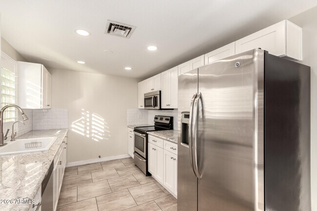 Foto del edificio - 2003 N Los Arboles Ct