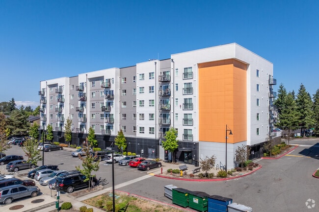 Building Photo - Latitude 112 by Vintage