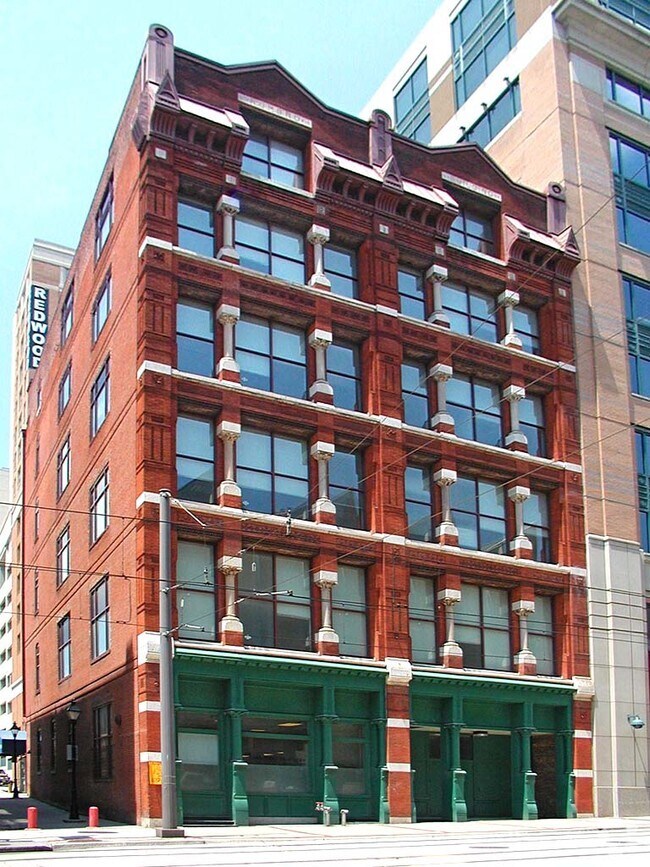 Foto del edificio - Rombro Bldg